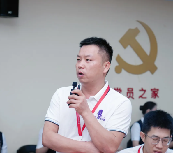 黄鹤之星领航班走进中国南方航空公司 沉浸式探秘航空智造与服务 黄鹤之星领航班走进中国南方航空公司 沉浸式探秘航空智造与服务