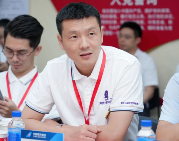 黄鹤之星领航班走进中国南方航空公司 沉浸式探秘航空智造与服务 黄鹤之星领航班走进中国南方航空公司 沉浸式探秘航空智造与服务