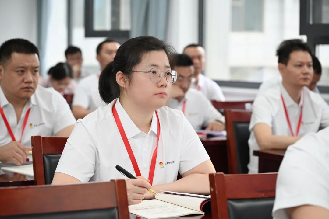 宝塔山下淬炼奋斗初心：黄鹤之星领航班走进延安圣地，传承红色基因！