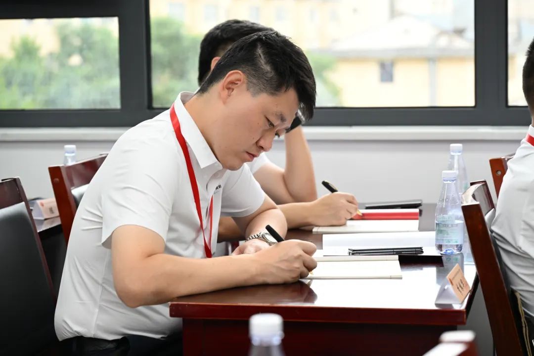 宝塔山下淬炼奋斗初心：黄鹤之星领航班走进延安圣地，传承红色基因！