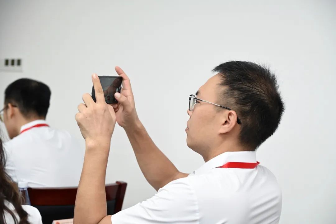 宝塔山下淬炼奋斗初心：黄鹤之星领航班走进延安圣地，传承红色基因！