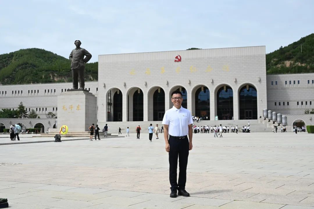 宝塔山下淬炼奋斗初心：黄鹤之星领航班走进延安圣地，传承红色基因！