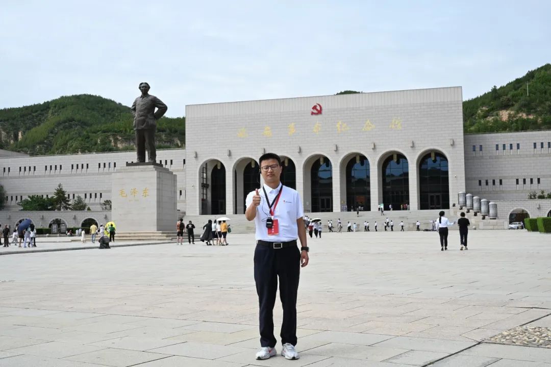 宝塔山下淬炼奋斗初心：黄鹤之星领航班走进延安圣地，传承红色基因！