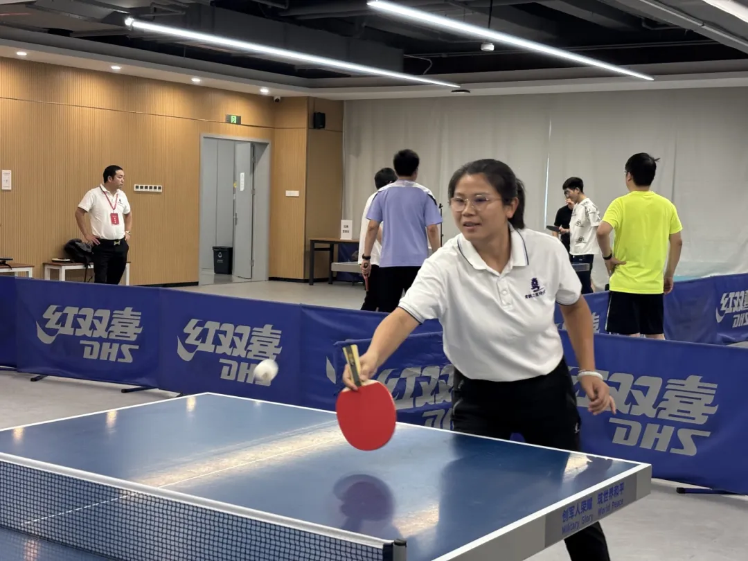 第407期！黄鹤之星领航班“以球会友”，活力联谊开启交流新章