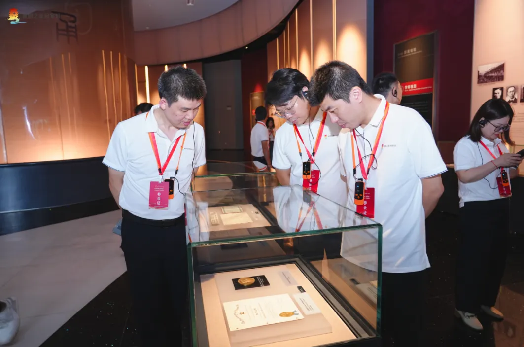 黄鹤之星60名学员赴甬！领航班、冠军班解码宁波 “守根脉、开新局” 发展之道