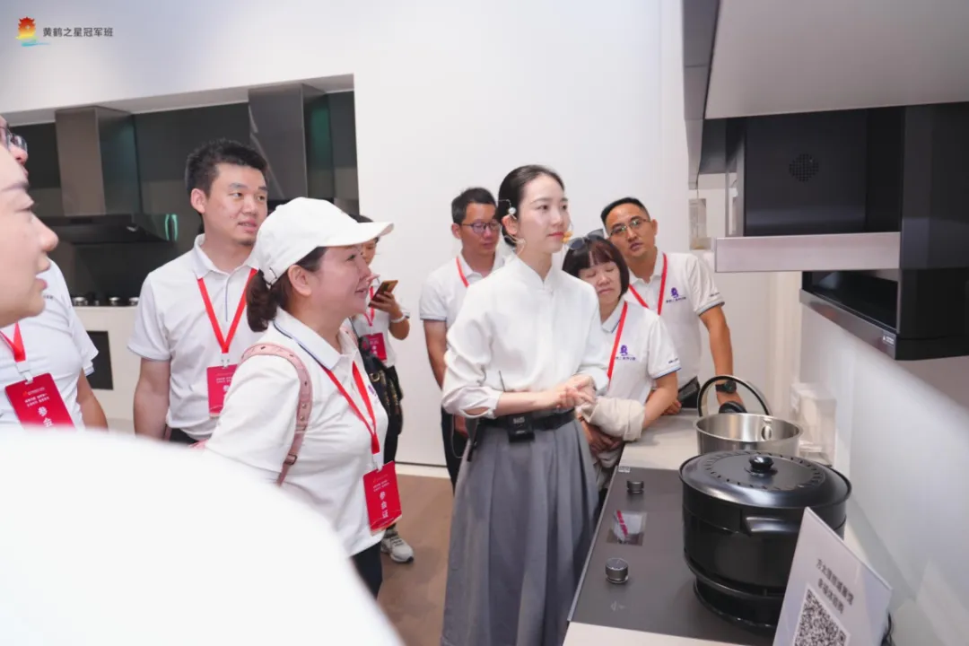 黄鹤之星对话宁波双雄：探方太文化内核，访极氪制造魅力